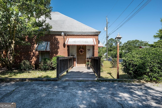 738 Liberty St, Macon, GA 31201 - view of front facade featuring brick siding