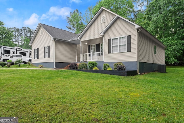 791 Thornwood Cir, Mount Airy, GA 30563 - view of front of property featuring a front yard, a porch, and central AC unit