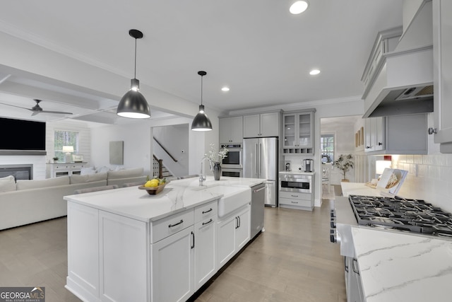 123 Townsend Pass, Alpharetta, GA 30004 - kitchen with premium range hood, stainless steel appliances, a ceiling fan, recessed lighting, and decorative backsplash