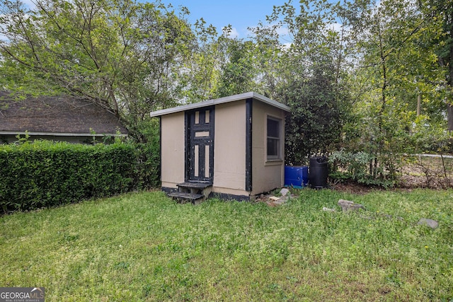 view of outdoor structure with an outbuilding