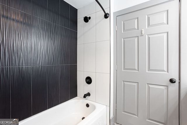 1074 Peachtree Walk NE Unit 115, Atlanta, GA 30309 - bathroom with shower / tub combination
