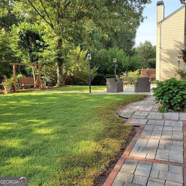 view of yard with a patio