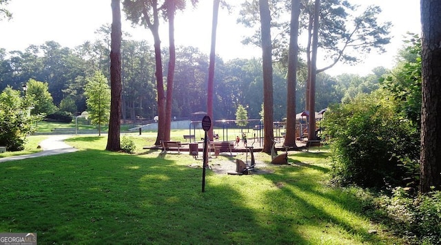 1181 Church St Unit D, Decatur, GA 30030 - view of property's community featuring a yard
