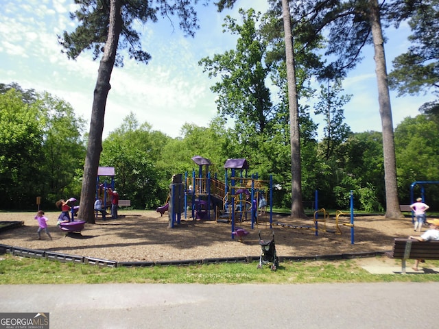 1181 Church St Unit D, Decatur, GA 30030 - view of community play area