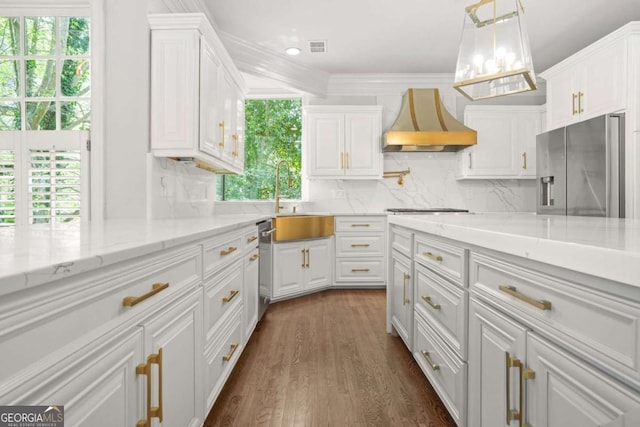 315 Mossy Pointe, Duluth, GA 30097 - kitchen with plenty of natural light, appliances with stainless steel finishes, and premium range hood