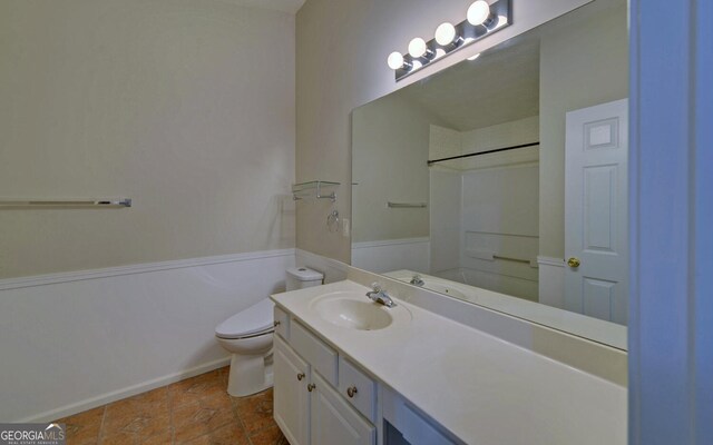 2800 Araglin Dr, Dacula, GA 30019 - full bath featuring toilet, walk in shower, and vanity