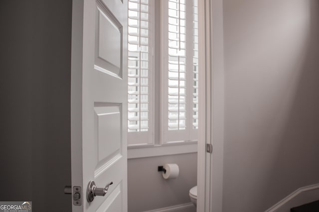 600 Broadview Ter NE, Atlanta, GA 30324 - bathroom featuring toilet and baseboards