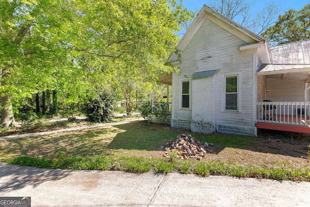 view of property exterior