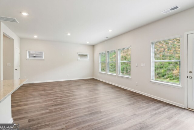 2762 Aralynn Way, College Park, GA 30337 - interior space featuring baseboards, light wood-type flooring, visible vents, and recessed lighting