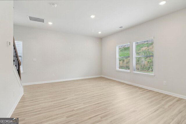 2764 Aralynn Way, College Park, GA 30337 - unfurnished room featuring visible vents, light wood-style flooring, and recessed lighting