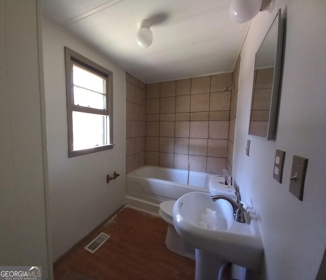 339 Gwenda St, Adrian, GA 31002 - unfurnished room with ceiling fan and cooling unit