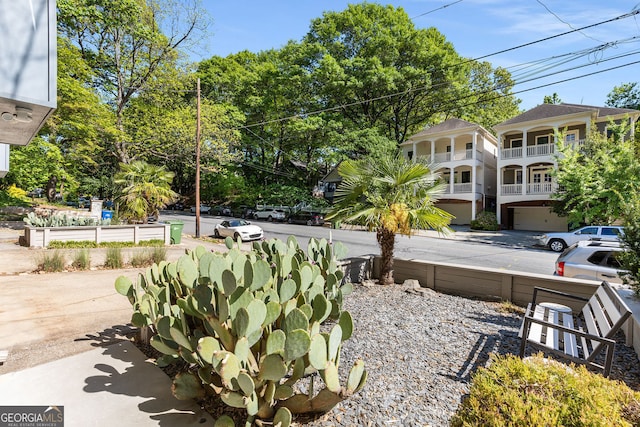 738 Saint Charles Ave NE, Atlanta, GA 30306 - view of yard