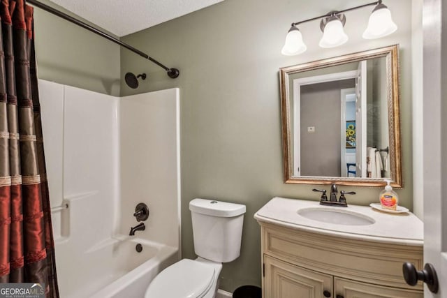 5876 Bridgemont Pl NW, Acworth, GA 30101 - bathroom featuring shower / tub combo, toilet, and vanity