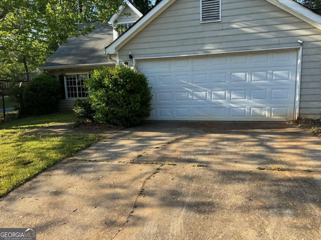 3260 Rivermist Cv, Decatur, GA 30034 - view of side of property with driveway