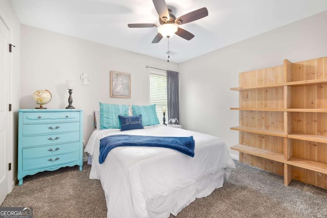 bedroom featuring carpet floors and a ceiling fan