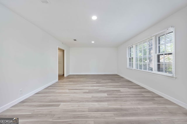 6101 River Rd Apt 20, Columbus, GA 31904 - empty room with visible vents, light wood-style flooring, baseboards, and recessed lighting