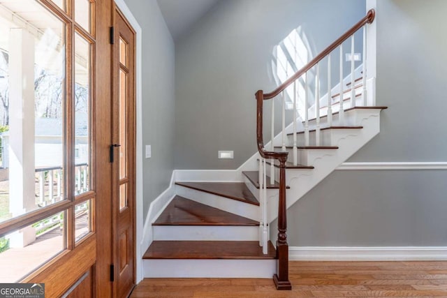 160 Keese Ln, Fair Play, SC 29643 - interior space with vaulted ceiling, wood finished floors, and baseboards
