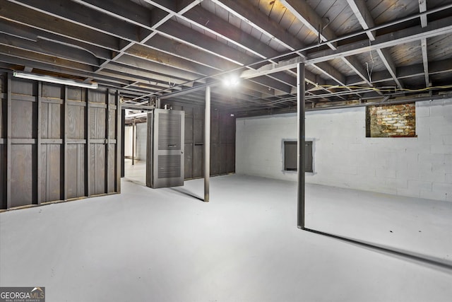 800 Kiowa Dr NE, Marietta, GA 30060 - unfinished basement featuring concrete block wall