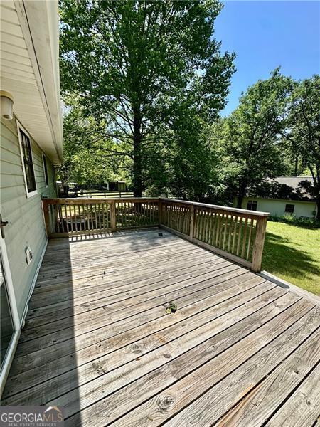 1836 Rainbow Ln, Powder Springs, GA 30127 - view of deck