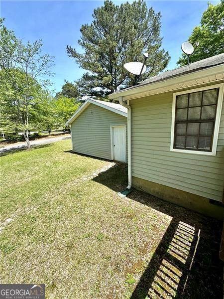 1836 Rainbow Ln, Powder Springs, GA 30127 - view of yard