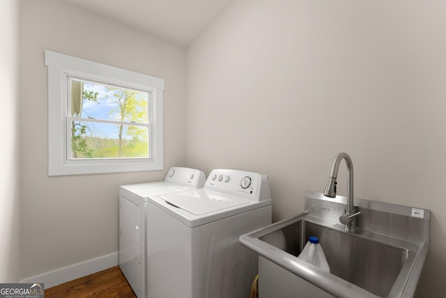 527 Abby, Clayton, GA 30525 - laundry area featuring independent washer and dryer and wood finished floors