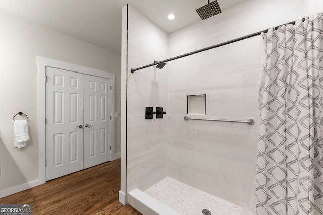 527 Abby, Clayton, GA 30525 - full bathroom featuring tiled shower, wood finished floors, and recessed lighting