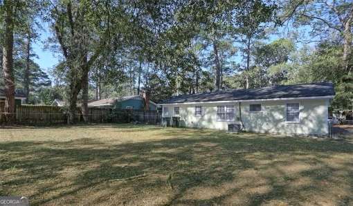 8524 Vining Way, Savannah, GA 31406 - view of rear view of property