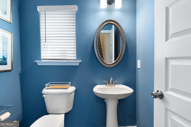 113 Silver Leaf Trce, Douglasville, GA 30134 - half bath featuring a sink and toilet