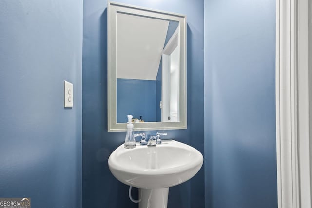 3203 Cyrus Point Ln, Kennesaw, GA 30152 - bathroom featuring a sink
