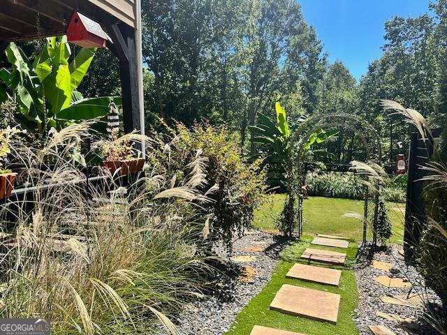 279 S Woods Ct, Jasper, GA 30143 - view of yard