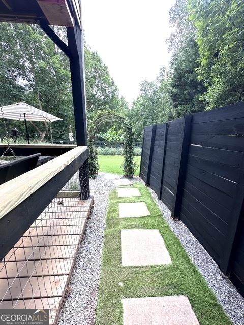 279 S Woods Ct, Jasper, GA 30143 - view of yard
