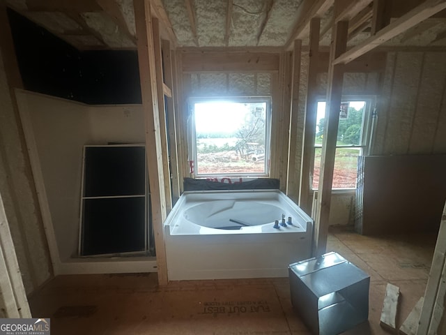 2751 Paoli St, Comer, GA 30629 - bathroom featuring a garden tub
