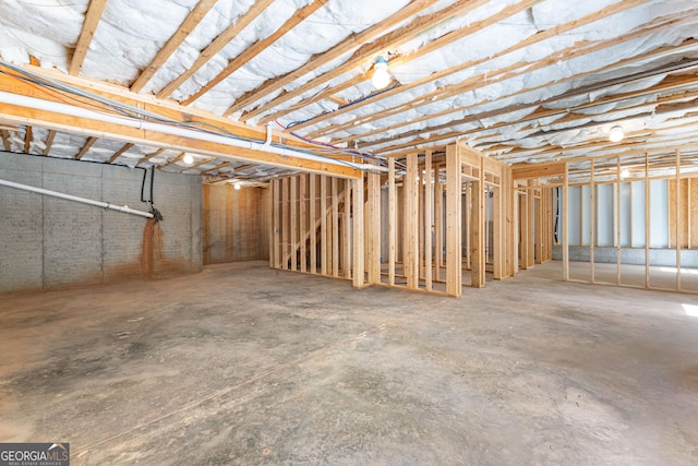 517 Lago Ct, Lagrange, GA 30241 - view of unfinished below grade area