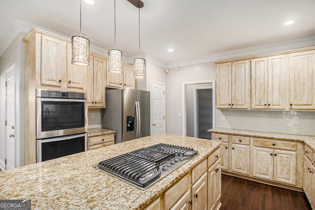 1085 Crown River Pkwy, Mcdonough, GA 30252 - kitchen featuring cream cabinets, stainless steel appliances, arched walkways, and dark wood-style floors