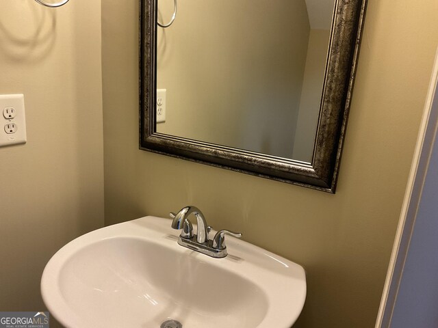 2 Hillshire Dr, Newnan, GA 30263 - bathroom with a sink