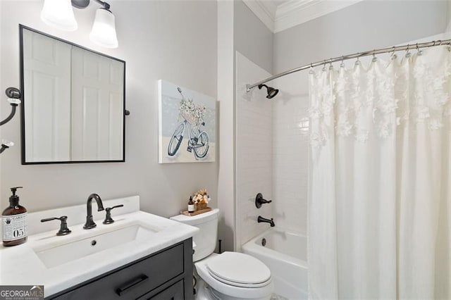 4675 Lakeway Pl, Alpharetta, GA 30005 - full bathroom with toilet, crown molding, vanity, and shower / bath combo with shower curtain
