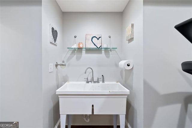 4675 Lakeway Pl, Alpharetta, GA 30005 - bathroom with a sink