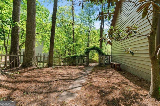255 White Pines Dr, Alpharetta, GA 30004 - view of yard featuring fence