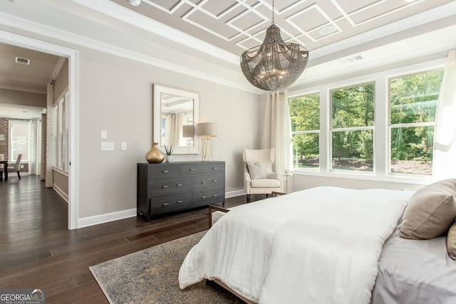 bedroom featuring visible vents, ornamental molding, baseboards, and a notable chandelier