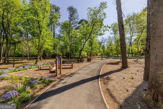 930 Riverside Rd, Roswell, GA 30075 - view of property's community with view of scattered trees