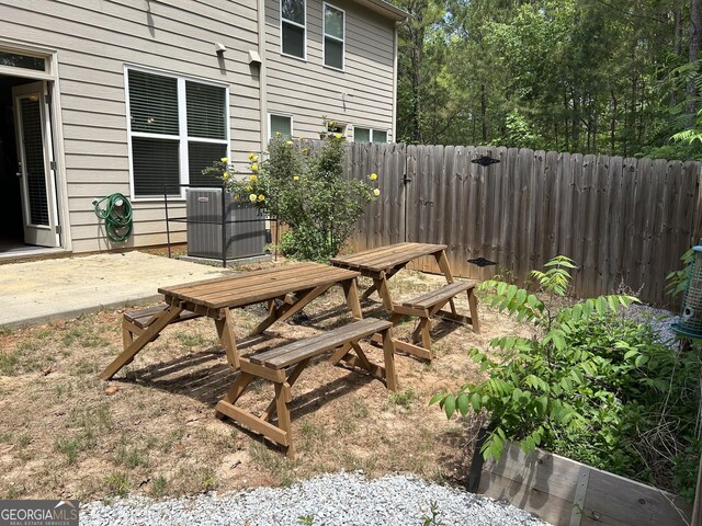 3908 Augustine Pl, Rex, GA 30273 - view of patio featuring fence