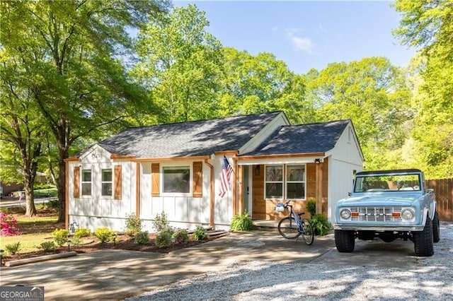 2086 Harold Ave SE, Smyrna, GA 30080 - view of front facade
