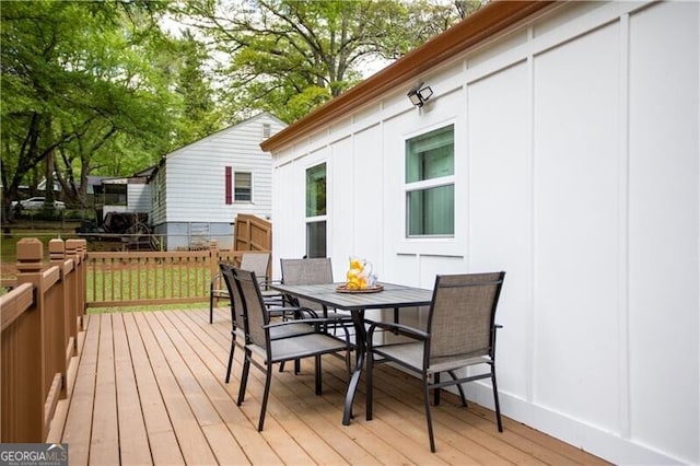 2086 Harold Ave SE, Smyrna, GA 30080 - deck with outdoor dining space