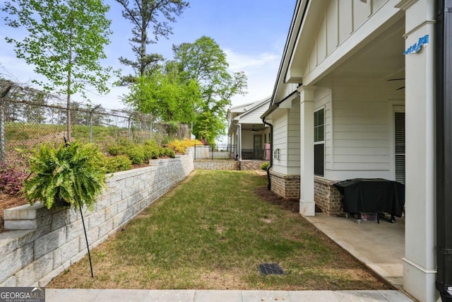 view of yard featuring fence