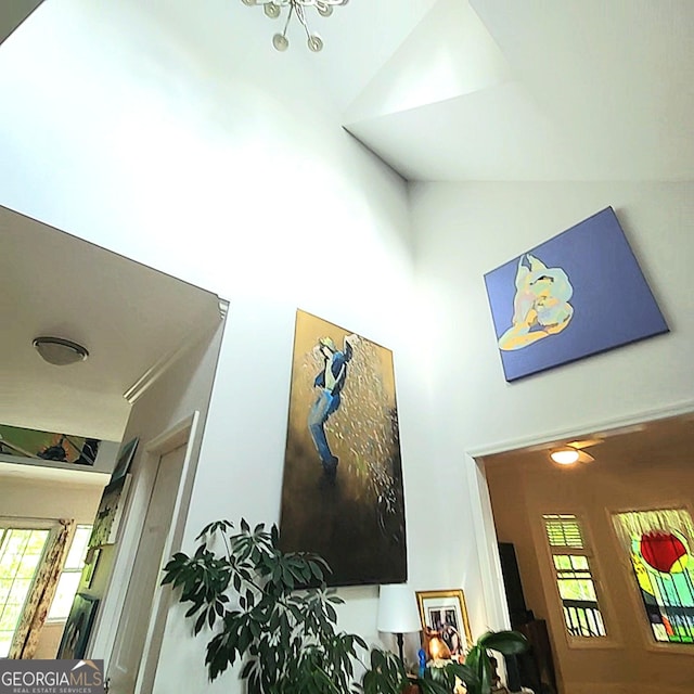 details featuring an inviting chandelier