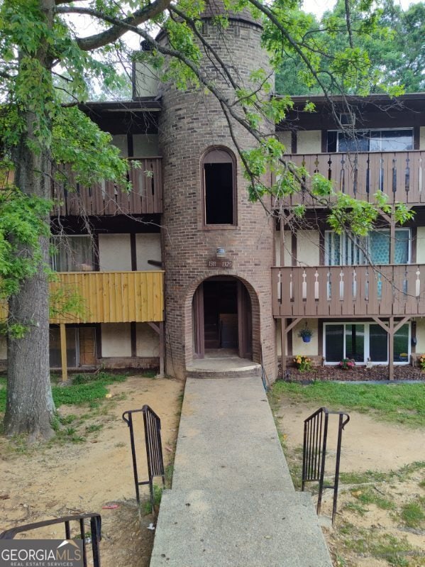 view of building exterior