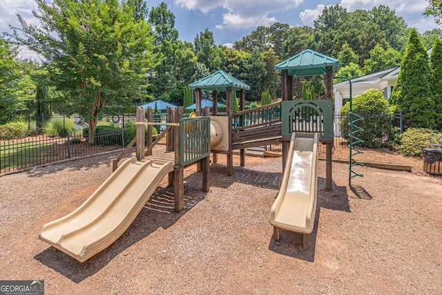 2675 Sugar Mill Dr, Atlanta, GA 30316 - community jungle gym featuring fence