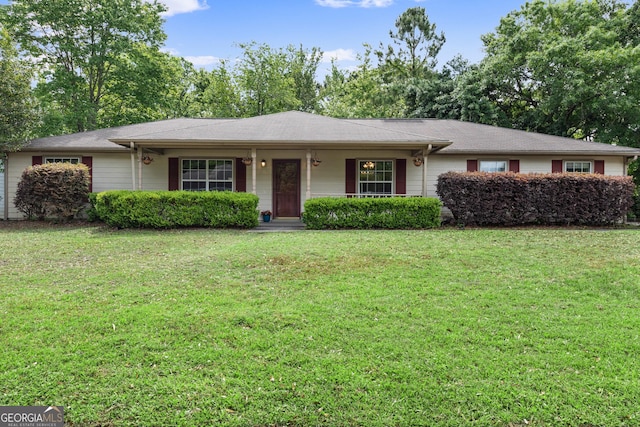 203 Old Pond Dr W, Kingsland, GA 31548 - ranch-style home featuring a front lawn