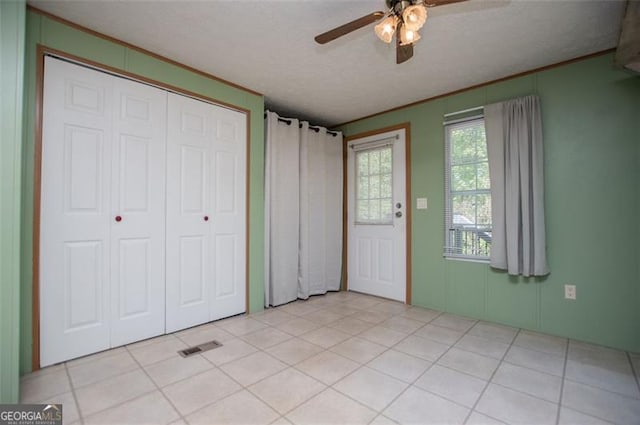 1530 Mcbrayer, Temple, GA 30179 - foyer with ceiling fan