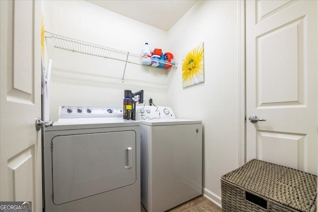 2145 Shoop Ct SE Unit 3, Smyrna, GA 30080 - laundry area featuring washer and clothes dryer and baseboards